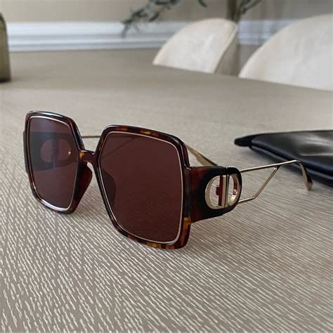 dior unisex sunglasses.